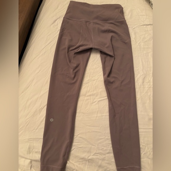 Lululemon size 4 Align 25” legging - Picture 4 of 5